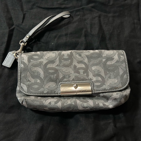 Coach Wristlet/Wallet - Picture 1 of 4